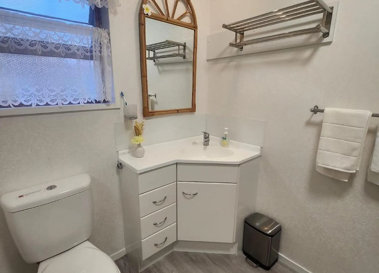 Home With Spa, Sauna, Garden In Prime Location Rotorua Holiday home