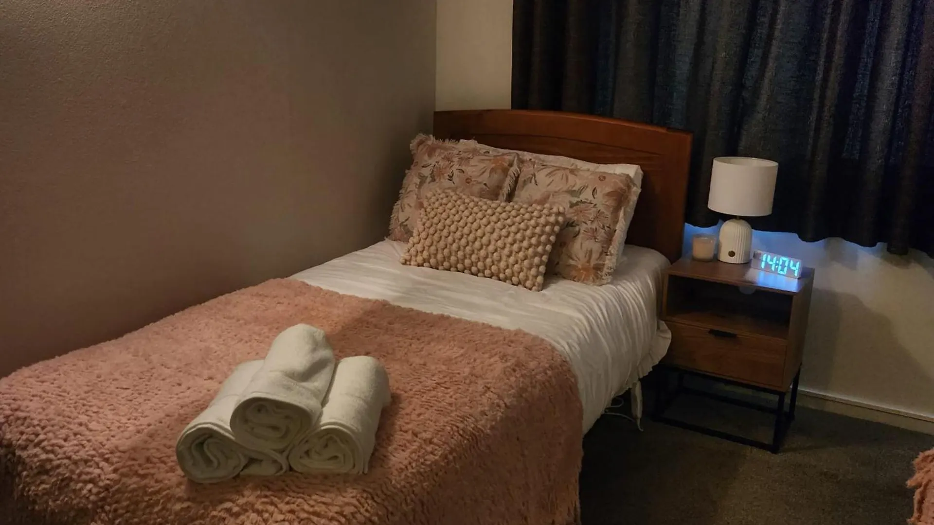 Home With Spa, Sauna, Garden In Prime Location Rotorua New Zealand